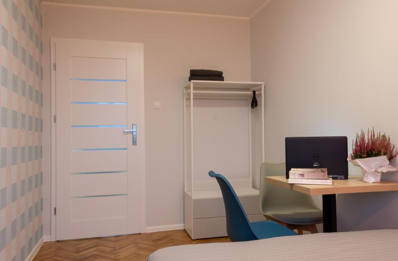 Initium Rooms - Pokoje Na Wynajem - Obroncow Wybrzeza 4D Gdansk Luaran gambar