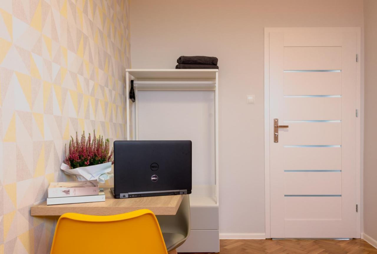 Initium Rooms - Pokoje Na Wynajem - Obroncow Wybrzeza 4D Gdansk Luaran gambar