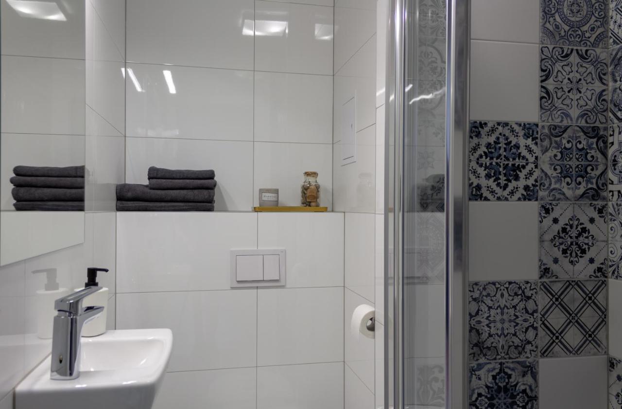 Initium Rooms - Pokoje Na Wynajem - Obroncow Wybrzeza 4D Gdansk Luaran gambar